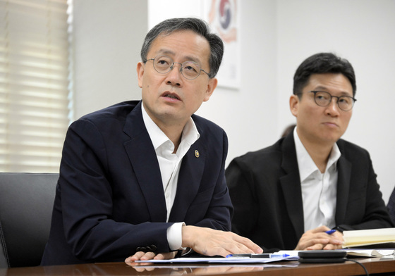 재경차관 "부동산 세제개편, 세수 증대 목적 아냐…거주 형평 위한 것"