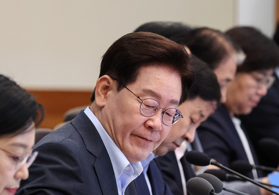 의사봉 두드리는 이재명 대통령