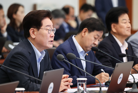 국무회의 발언하는 이재명 대통령