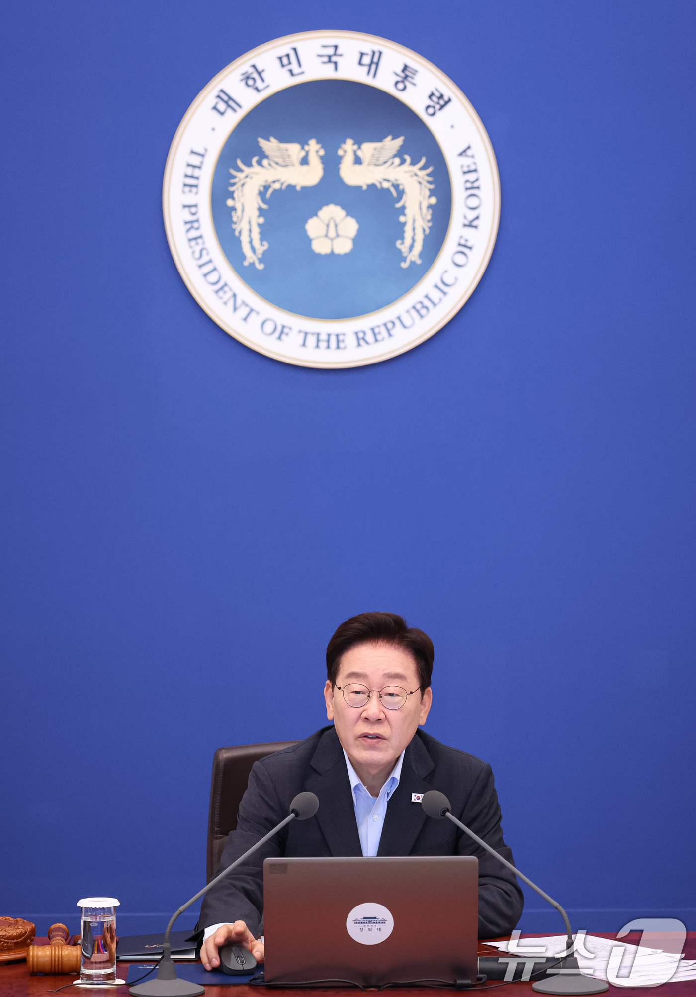(서울=뉴스1) 이재명 기자 = 이재명 대통령이 4일 청와대에서 열린 국무회의에서 발언을 하고 있다. (청와대통신사진기자단) 2026.8.4/뉴스1