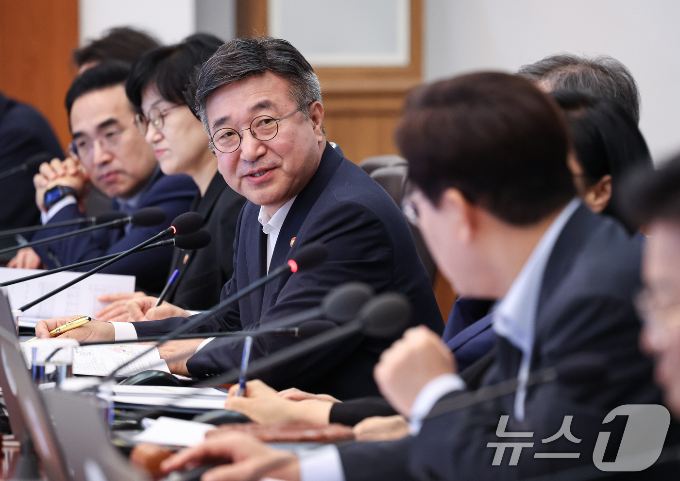 (서울=뉴스1) 이재명 기자 = 윤호중 행정안전부 장관이 4일 청와대에서 열린 국무회의에서 발언을 하고 있다. (청와대통신사진기자단) 2026.8.4/뉴스1