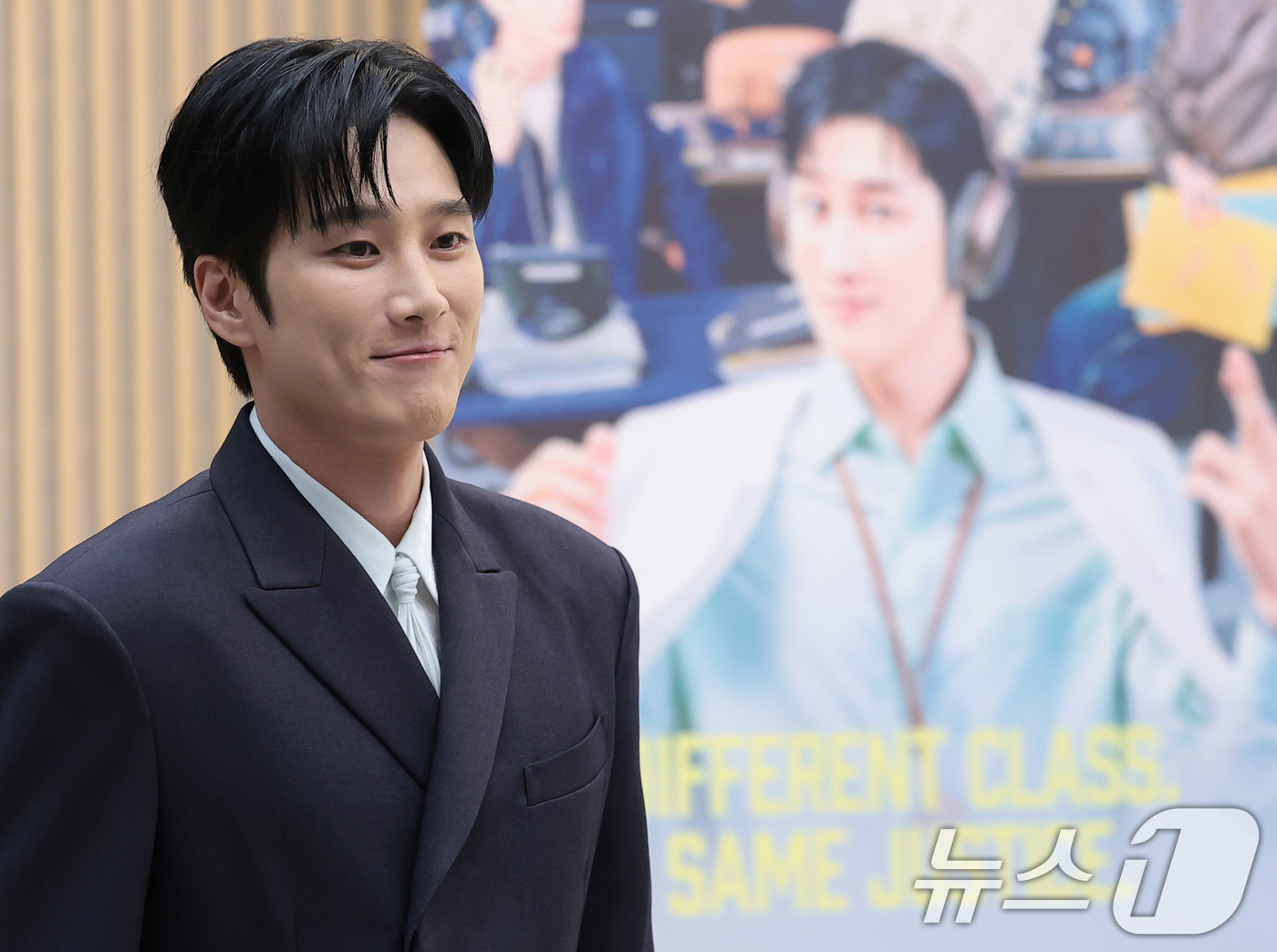 (서울=뉴스1) 권현진 기자 = 배우 안보현이 4일 서울 양천구 SBS에서 열린 SBS 새 금토드라마 '재벌X형사2' 제작발표회에 참석하고 있다.'재벌X형사2'는 수사가 막히면 재 …