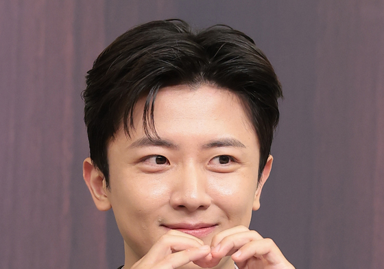 김신비, 막내 형사