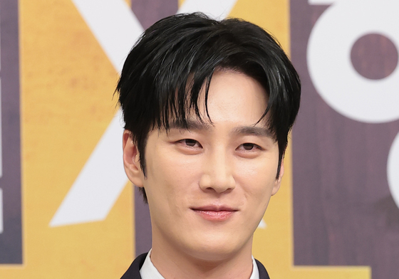 안보현, 재벌형사 진이수