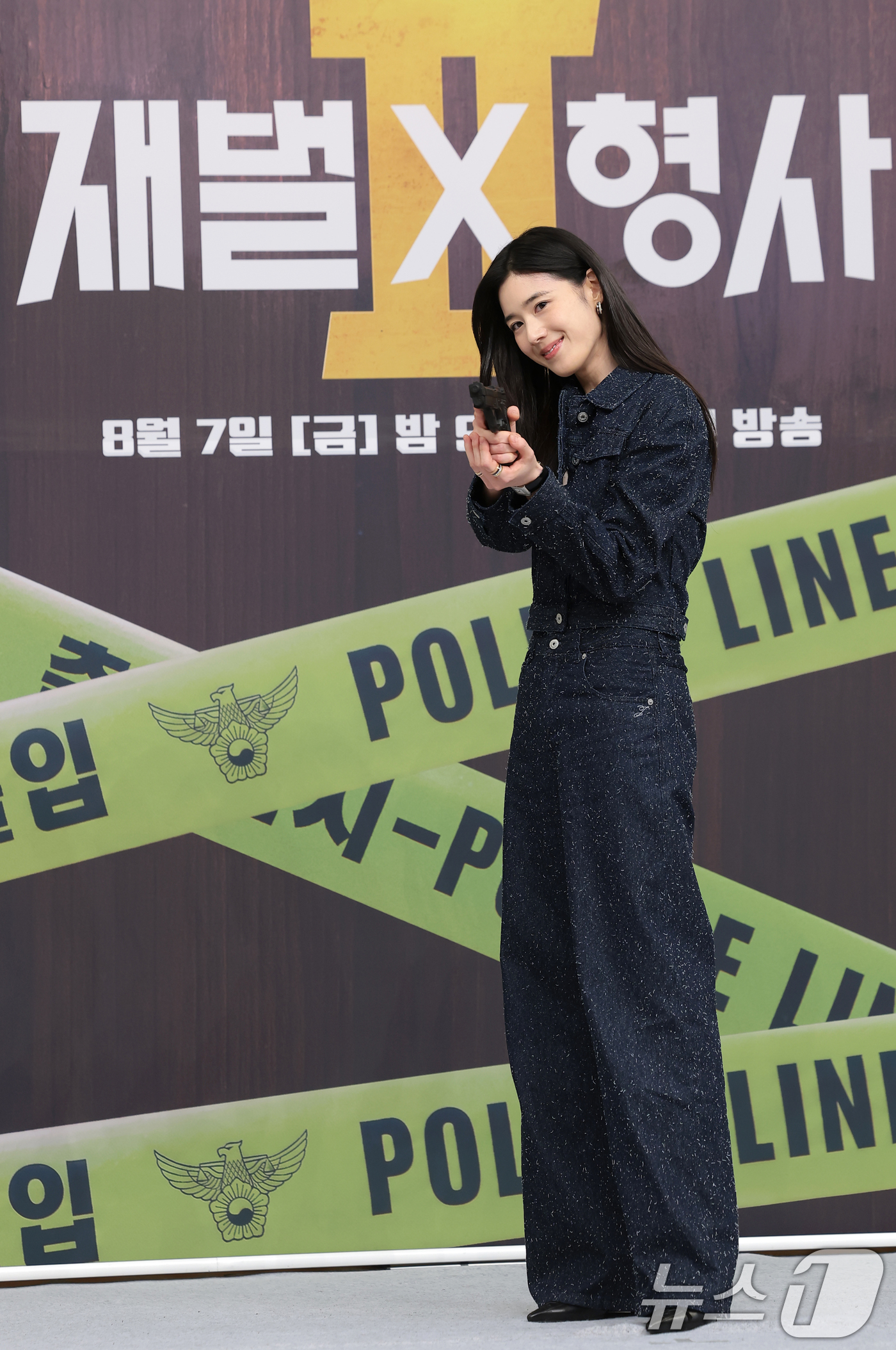 (서울=뉴스1) 권현진 기자 = 배우 정은채가 4일 서울 양천구 SBS에서 열린 SBS 새 금토드라마 '재벌X형사2' 제작발표회에서 포즈를 취하고 있다.'재벌X형사2'는 수사가 막 …