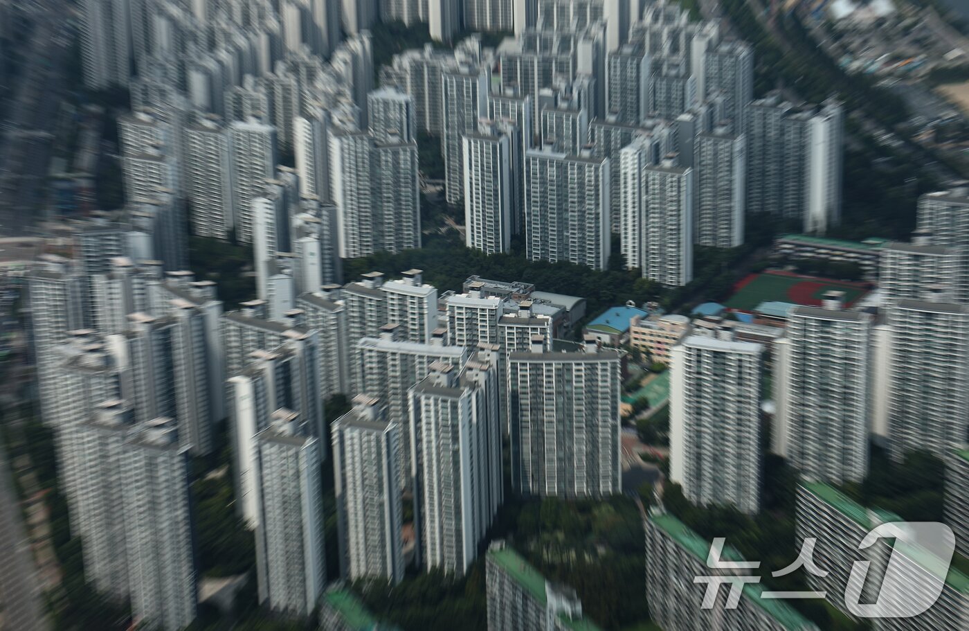 본문 이미지 - 서울 아파트 단지 모습.(자료사진) ⓒ 뉴스1 김도우 기자