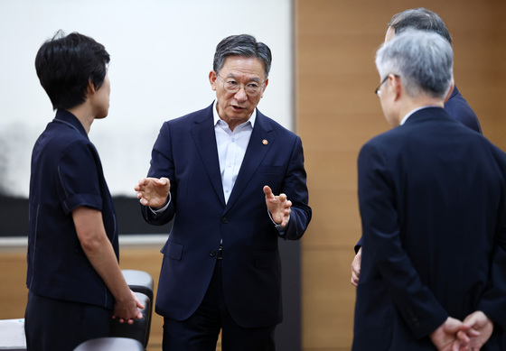 정성호 "뒷감당 어쩌려고, 너무 걱정"…개정 형소법 거듭 '우려'