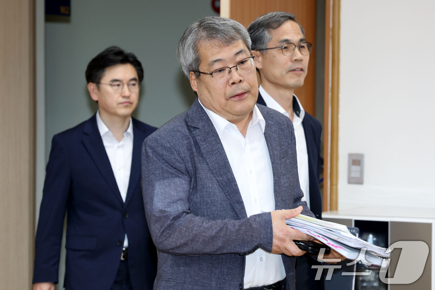 (서울=뉴스1) 이광호 기자 = 홍석기 경찰청 국가수사본부장이 4일 오후 서울 서대문구 경찰청에서 열린 전국 경찰 지휘부 화상회의에 참석하고 있다. 2026.8.4/뉴스1