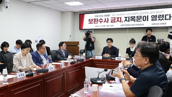 "돌려차기 한번?" 서범수 사과…피해자 "괜찮으니 토론 집중해달라"(종합)