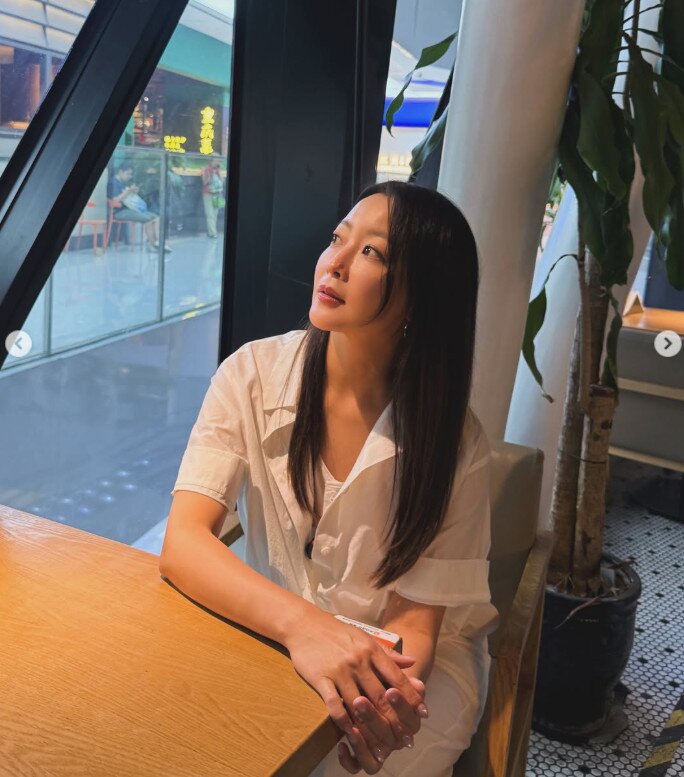 본문 이미지 - 김희선 인스타그램