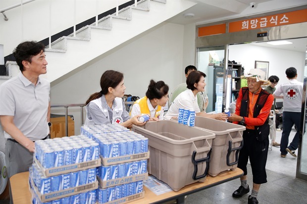 폭염 장기화에 적십자 총력 대응…취약계층 보호 활동 확대