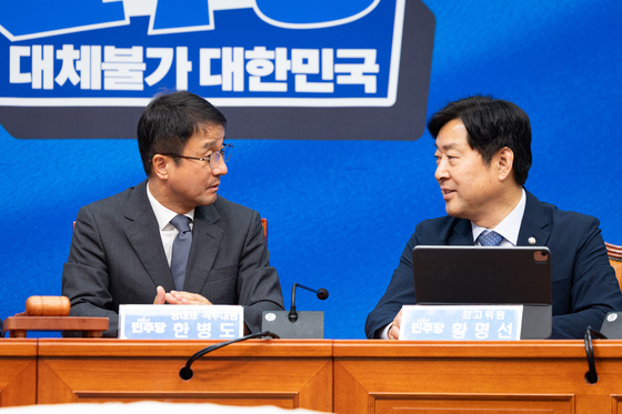 대화 나누는 한병도·황명선