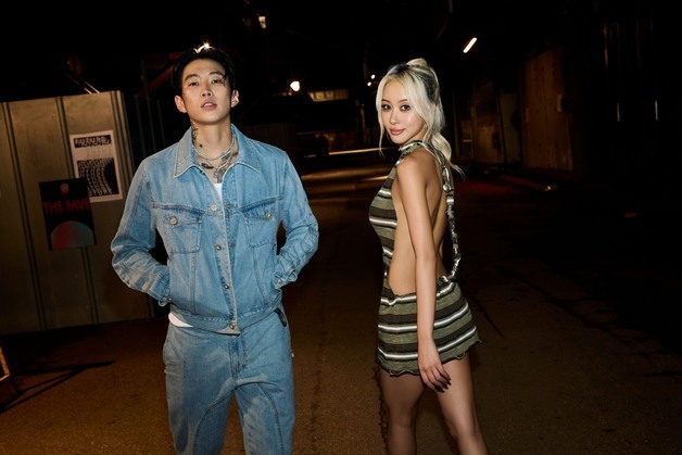 뚜껑 여니 더 핫해…박재범·다영 관능 케미에 시너지 기대 [N이슈]