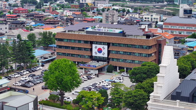 화천군, 폭염 취약군민 보호 총력…실외근무 중지·무더위 쉼터 확대