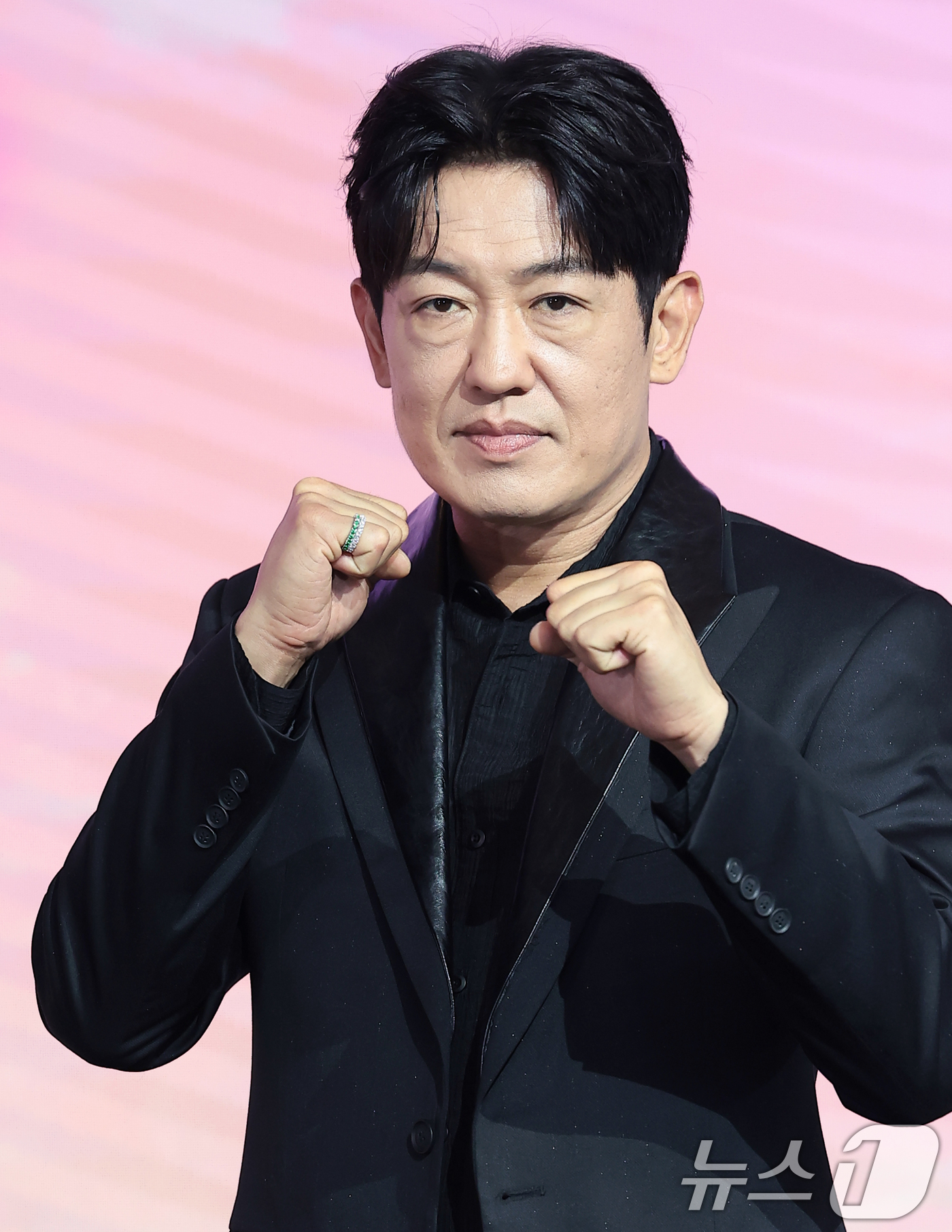 (서울=뉴스1) 권현진 기자 = 배우 허성태가 5일 서울 마포구 호텔 나루 서울 엠갤러리에서 열린 넷플릭스 시리즈 '이런 엿같은 사랑' 제작발표회에서 포즈를 취하고 있다.'이런 엿 …