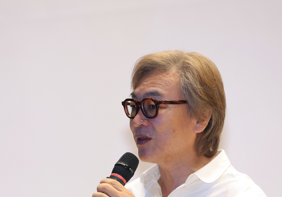 '모두의 민주' 창립식 찾은 배우 김의성