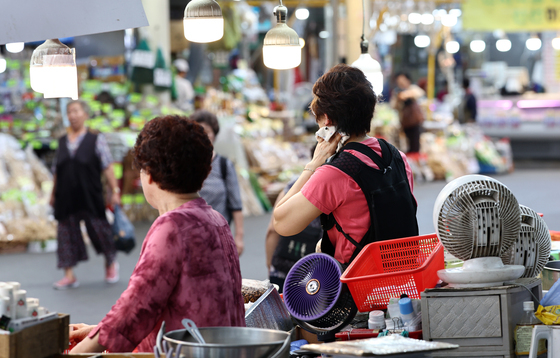 소상공인 경영안정바우처 예산 5.4% 남았다…신청자 300만명 육박