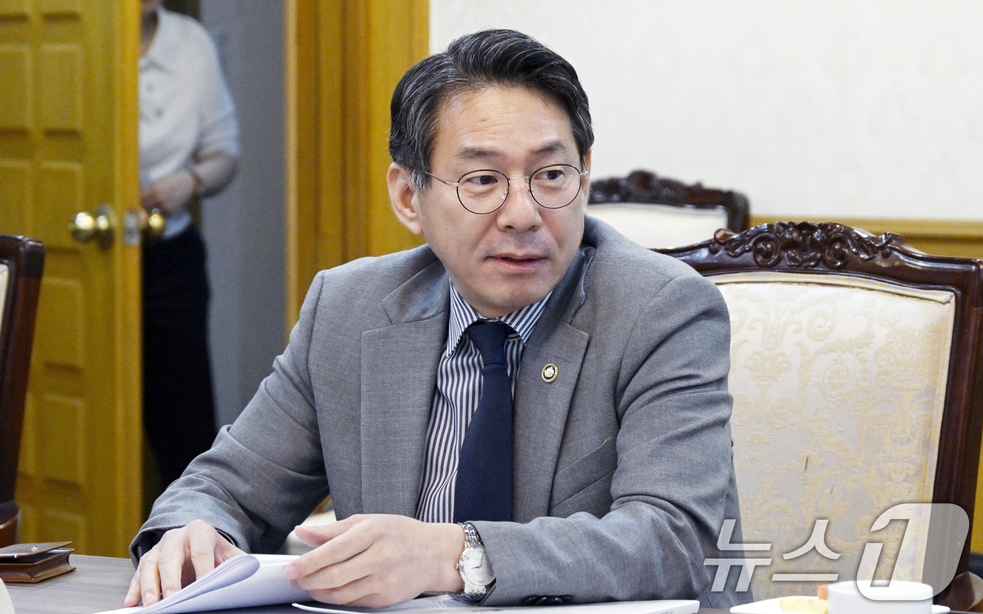 (서울=뉴스1) 김명섭 기자 = 조용범 기획예산처 차관이 8월 5일 오후 서울 종로구 정부서울청사에서 열린 '할당위 민간위원 간담회'에서 모두발언을 하고 있다. (기획예산처 제공. …