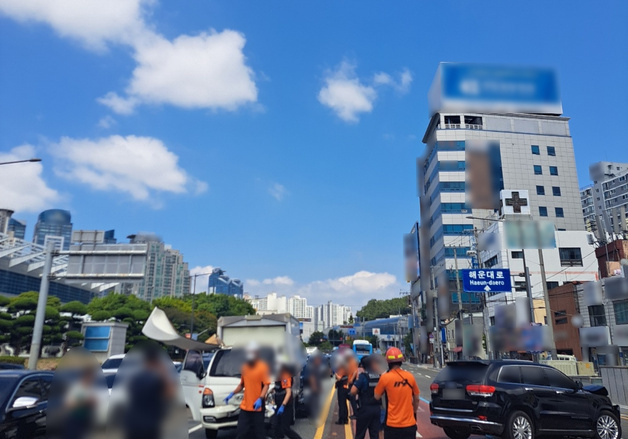 부산 해운대구 올림픽교차로서 차량 5중 추돌…인명피해 없어