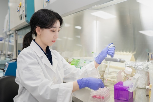 한국콜마, 자외선차단제 해양 산호초 보호 인증체계 구축