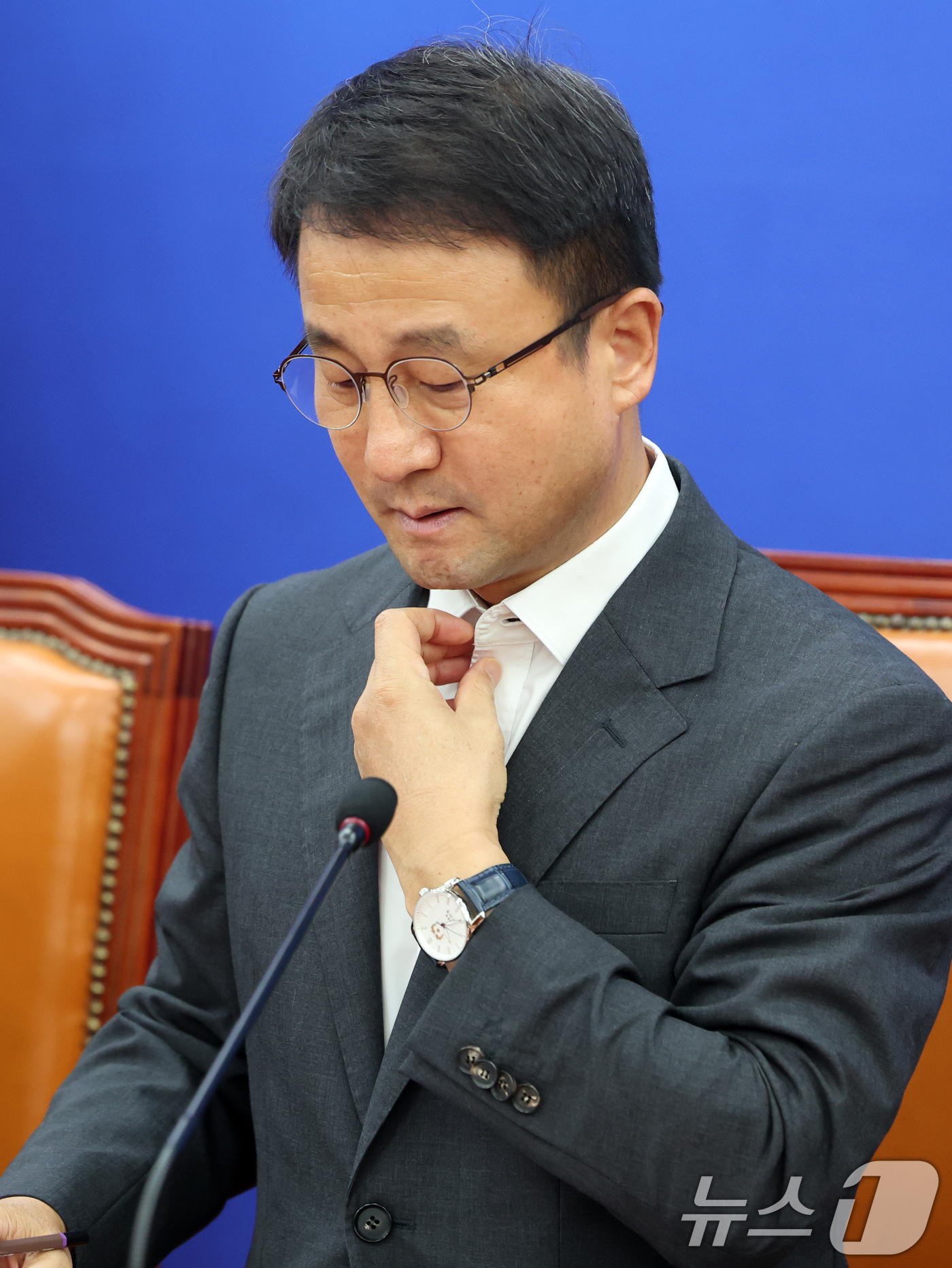 (서울=뉴스1) 황기선 기자 = 한병도  더불어민주당 당대표 직무대행 겸 원내대표가 6일 오전 서울 여의도 국회에서 열린 정책조정회의에 자리하고 있다.  2026.8.6/뉴스1