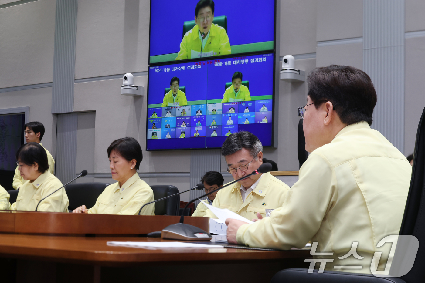 (서울=뉴스1) 이재명 기자 = 이재명 대통령이 6일 서울 종로구 정부서울청사에서 열린 폭염·가뭄 대처상황 점검회의에서 발언을 하고 있다. 2026.8.6/뉴스1