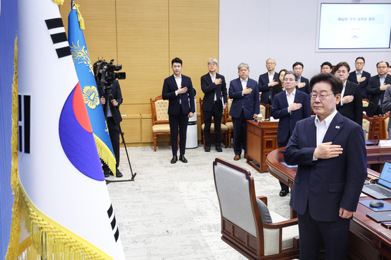 李대통령 "기후 재난 뉴노멀 돼…폭염 대응 내년 예산안에 반영"