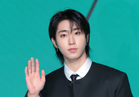 스트레이 키즈 한, 생일 맞아 1억 기부…"아이들에게 따뜻한 위로"