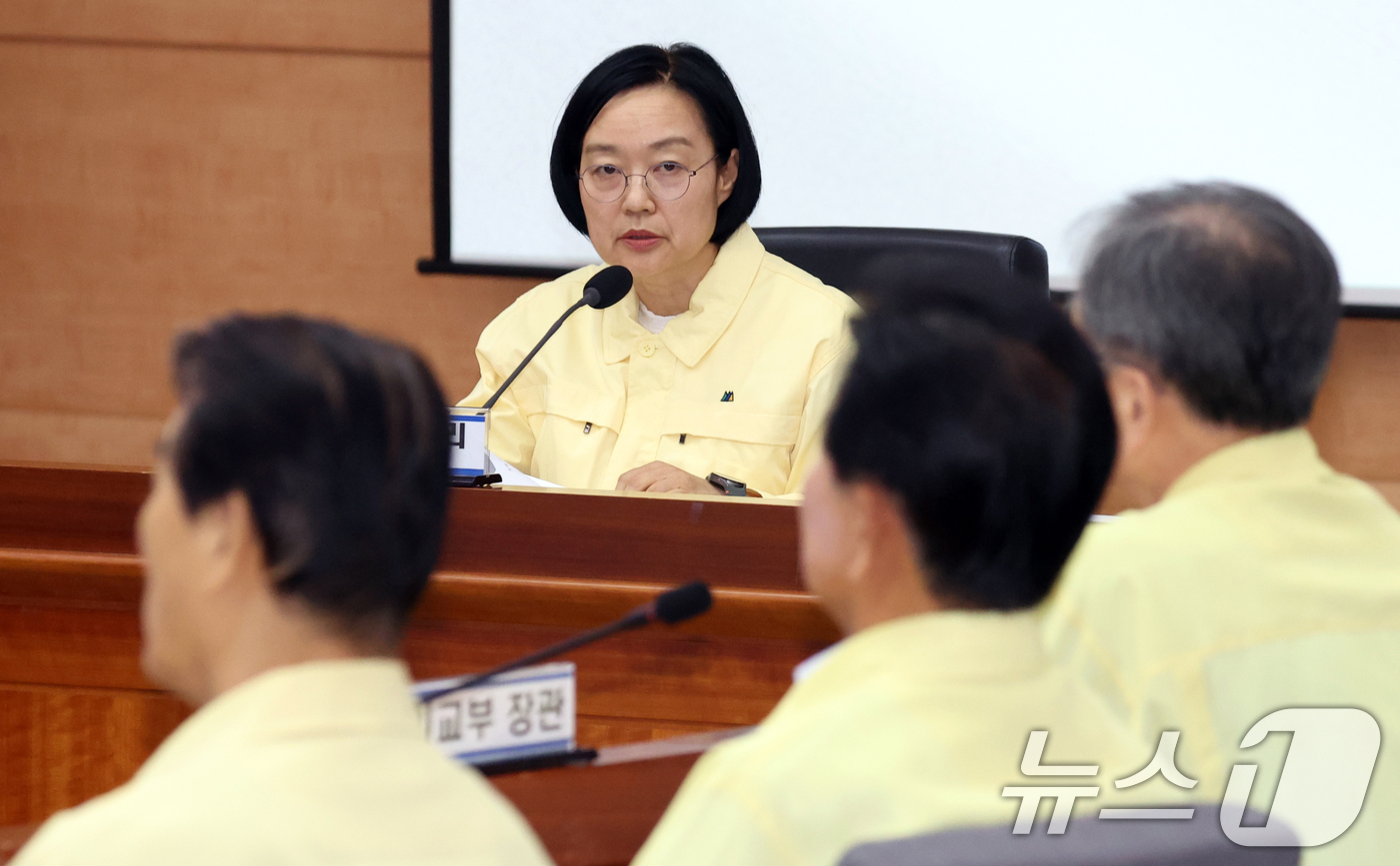 (서울=뉴스1) 김명섭 기자 = 한성숙 국무총리가 6일 오후 서울 종로구 정부서울청사 별관에서 열린 2026년 을지연습 준비보고회의에서 모두 발언을 하고 있다.  2026.8.6/ …