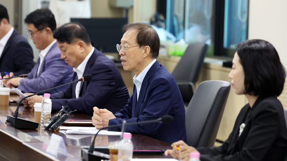 정치 다양성 제고 특위 출범 및 1차 회의 모두 발언하는 이석연 위원장
