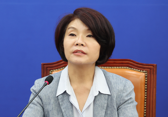 모두발언하는 한정애 정책위의장