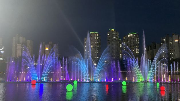 "열대야 비켜줘" 광주 도심서 즐기는 하룻밤 피서지는 '이곳'