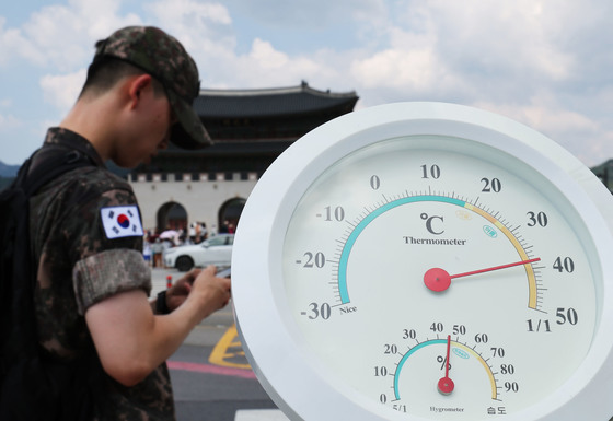 '폭염 사망자 속출' 40도 입추…전국이 찜통 신음(종합2보)