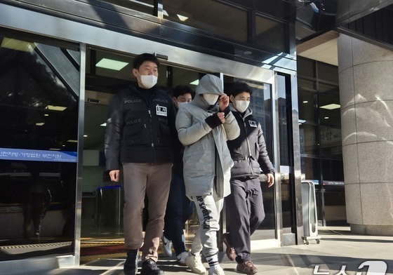 "돈 더 있다면서요"…'금품 자랑' 지인에 흉기 휘두른 40대