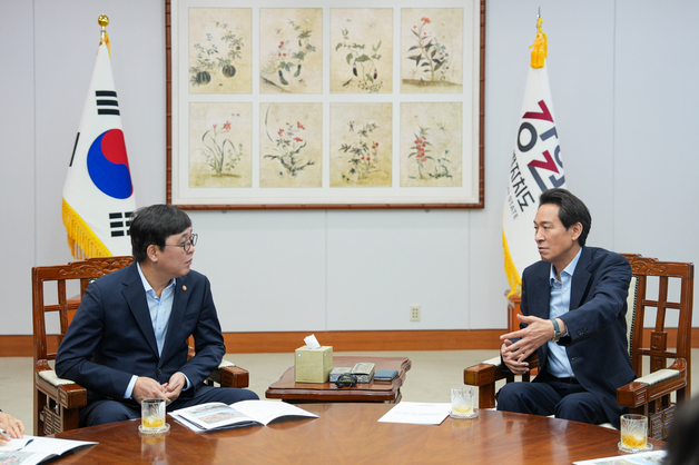 우상호 강원지사·최휘영 문체장관, 문화·체육 주요 현안 논의