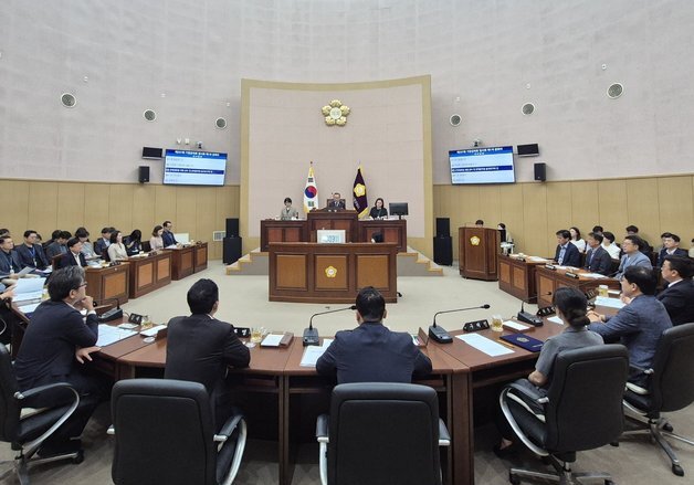 부산 기장군의회, 임시회 개회…원전·도시철도 등 핵심 현안 다룬다
