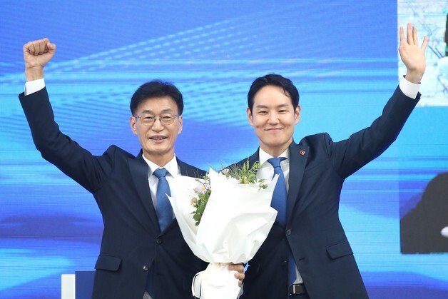 문대림 의원, 민주당 제주도당위원장 선출…"원팀으로 성과"