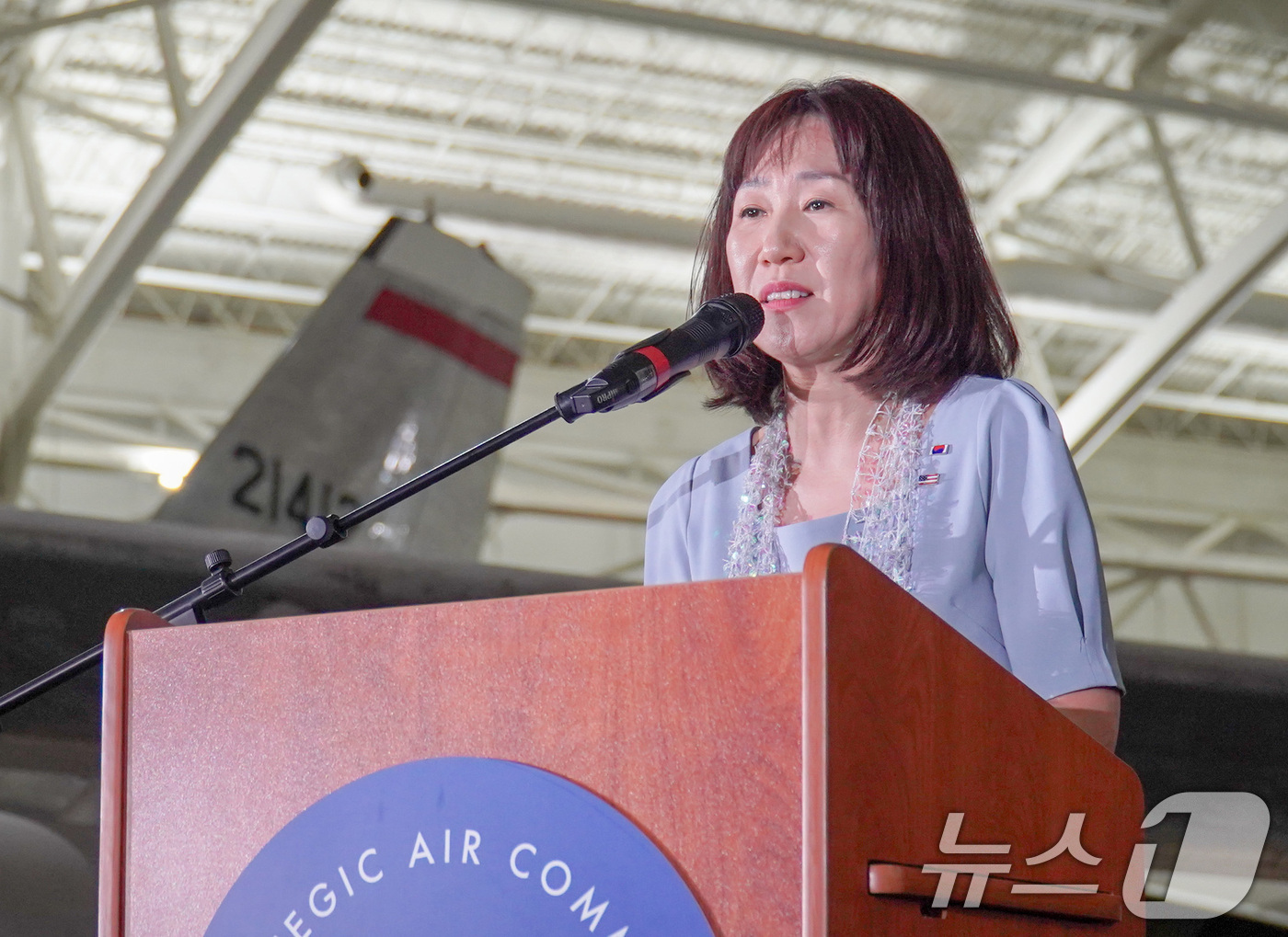 (서울=뉴스1) 박지혜 기자 = 강윤진 국가보훈부 차관이 7일(현지시간) 미국 오마하 전략공군사령부 항공우주박물관에서 열린 한국전쟁·냉전 전쟁포로 및 실종자 가족 초청 만찬에서 환 …