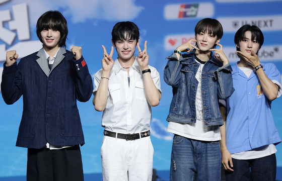 에이엠피, SBS 가요대전 Summer 첫 번째 블루카펫 주인공