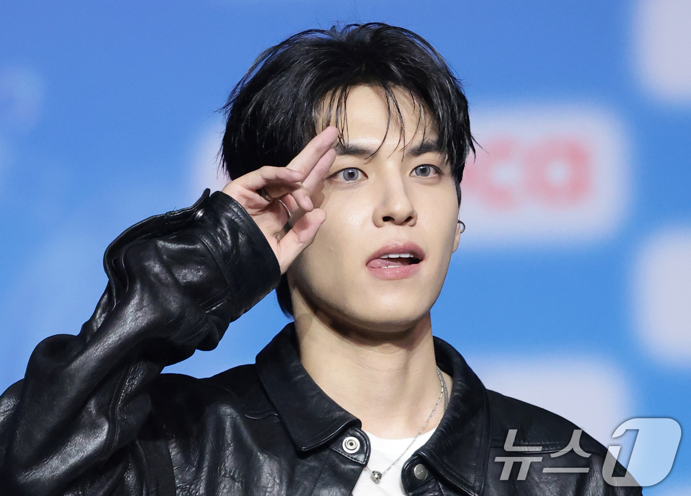 (고양=뉴스1) 권현진 기자 = 데이식스 원필이 9일 경기도 고양시 일산 킨텍스에서 열린 ‘2026 SBS 가요대전 Summer’ 블루카펫 행사에 참석하고 있다. 2026.8.9/ …
