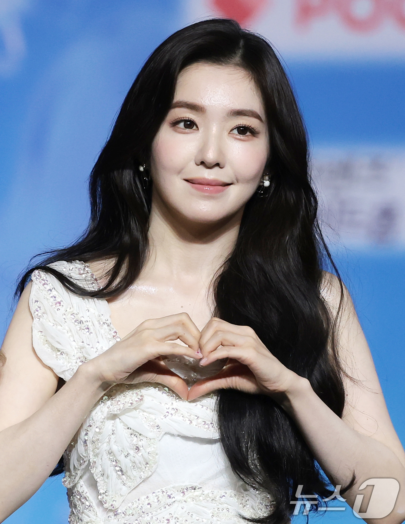 (고양=뉴스1) 권현진 기자 = 레드벨벳 아이린이 9일 경기도 고양시 일산 킨텍스에서 열린 ‘2026 SBS 가요대전 Summer’ 블루카펫 행사에 참석해 포즈를 취하고 있다. 2 …