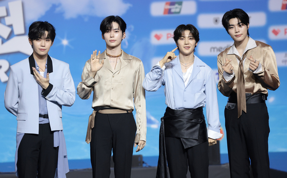 제로베이스원, 가요대전 출격