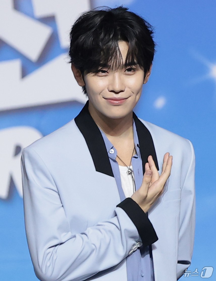 (고양=뉴스1) 권현진 기자 = 제로베이스원 김태래가 9일 경기도 고양시 일산 킨텍스에서 열린 ‘2026 SBS 가요대전 Summer’ 블루카펫 행사에 참석해 포즈를 취하고 있다. …