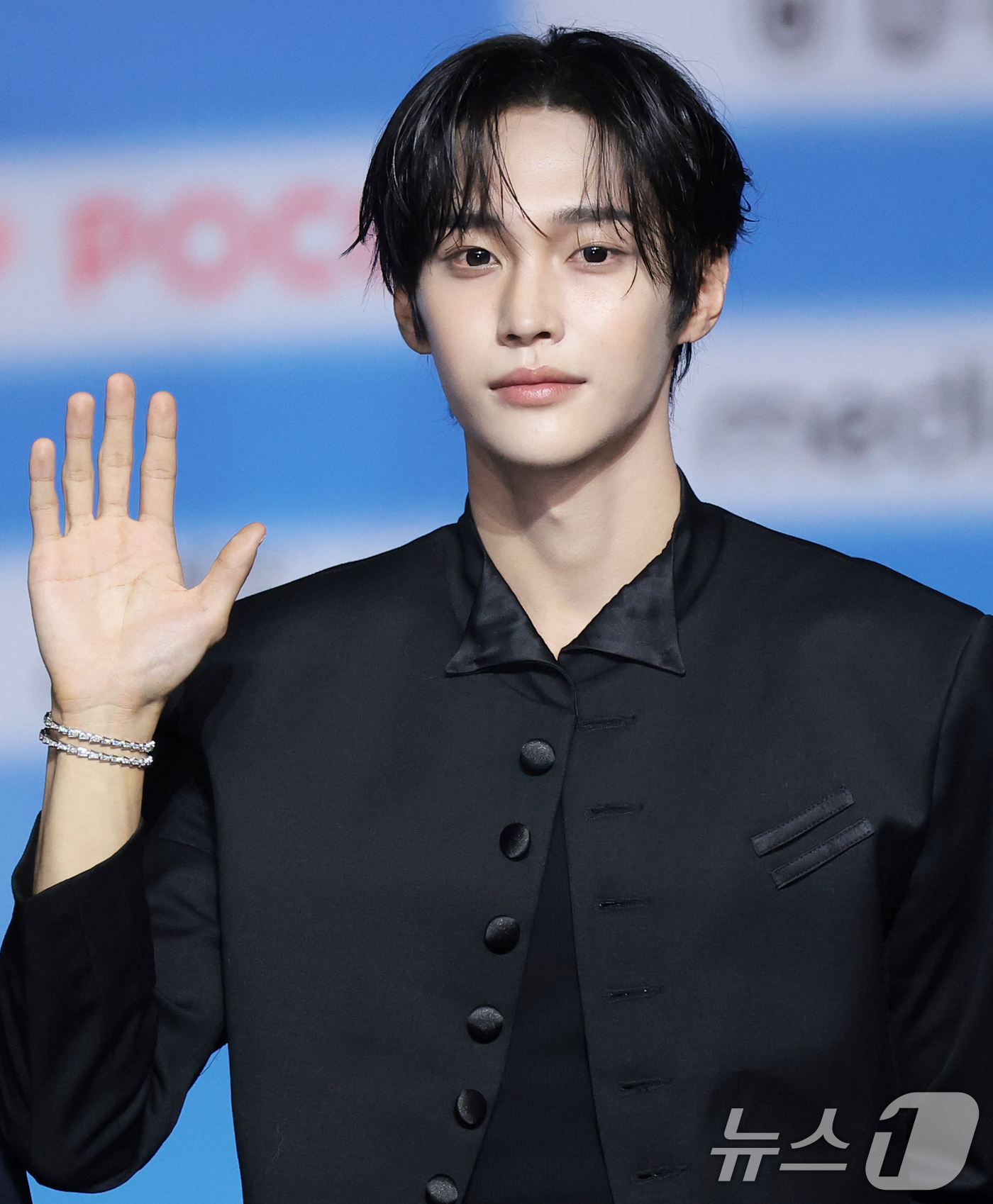(고양=뉴스1) 권현진 기자 = 라이즈 원빈이 9일 경기도 고양시 일산 킨텍스에서 열린 ‘2026 SBS 가요대전 Summer’ 블루카펫 행사에 참석해 포즈를 취하고 있다. 202 …
