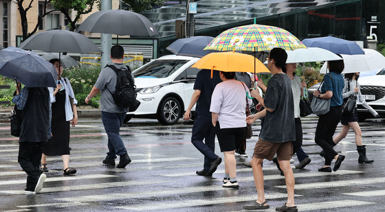 [오늘의 날씨] 울산(3일, 목)…구름 많고 최대 20㎜ 소나기, 낮 최고 29도