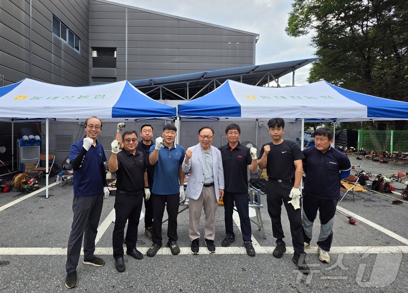 (대전=뉴스1) 이동원 기자 = 동대전농협(조합장 임영호)은 1일 동대전농협 자재센터에서 다가오는 추석 명절과 벌초철을 맞아 조합원의 안전한 작업환경 조성과 농가부담 경감을 위해 …