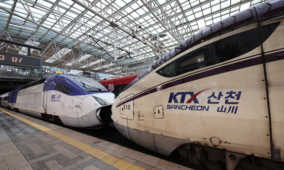 [뉴스1 PICK] KTX·SRT 통합 운행 시작… 좌석 늘리고 운임 10% 인하