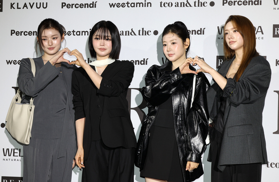 피프티피프티, 깜찍하게 하트