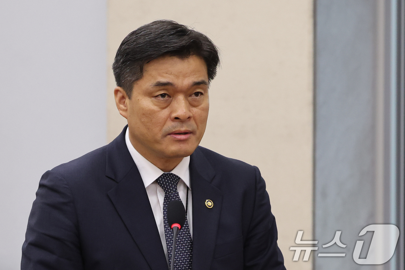 (서울=뉴스1) 황기선 기자 = 최용철 소방청장이 1일 오전 서울 여의도 국회에서 열린 행정안전위원회 전체회의에서 인사말을 하고 있다.  2026.9.1/뉴스1