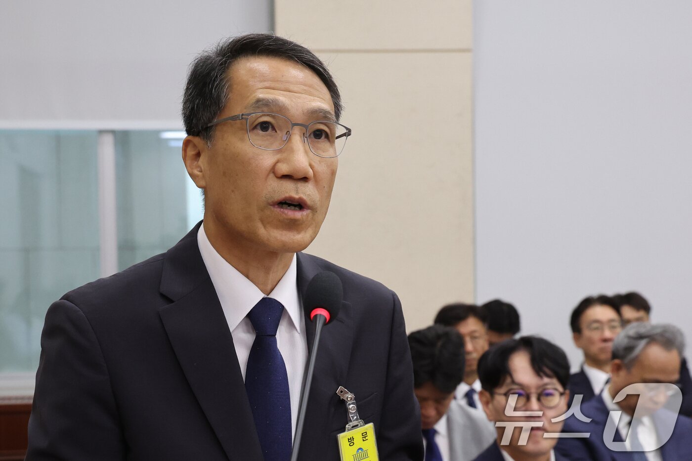 본문 이미지 - 유재성 경찰청장 직무대행이 1일 오전 서울 여의도 국회에서 열린 행정안전위원회 전체회의에서 인사말을 하고 있다. 2026.9.1 ⓒ 뉴스1 황기선 기자